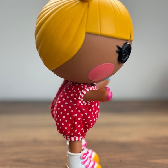 LALALOOPSY 7" Toy Doll Littles SCRIBBLES SPLASH Yellow Hair Finger Painter 2011 - Picture 5 of 10